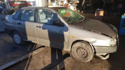 SEAT CORDOBA BERLINA (6K2)