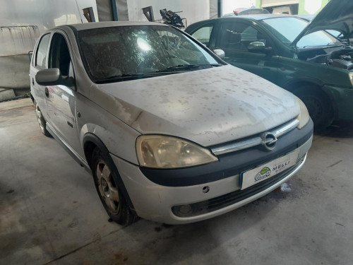 OPEL CORSA C — vehículo donante para recambios 