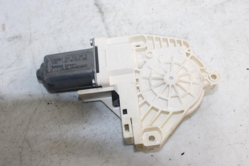 MOTOR ELEVALUNAS DELANTERO IZQUIERDO 