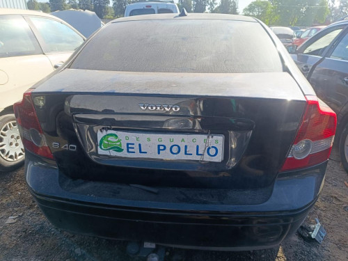  VOLVO S40 BERLINA 