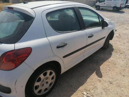 PEUGEOT 207 — автомобиль-донор на запчасти 