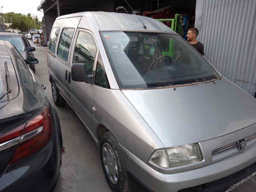 PEUGEOT EXPERT COMBI (1995) — vehículo donante para recambios 