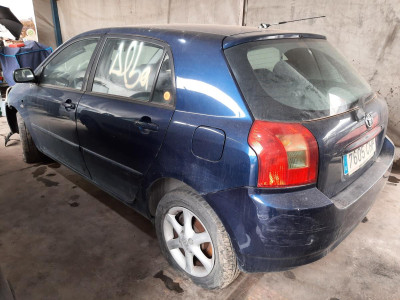 TOYOTA COROLLA (E12)