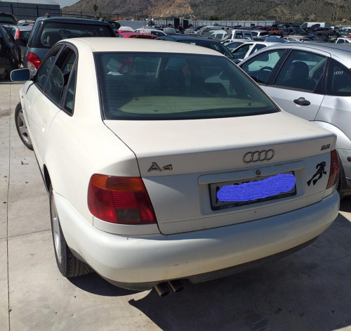  AUDI A4 AVANT (B5) 