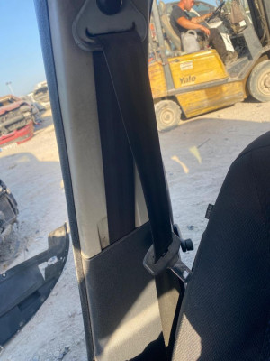 CINTURON SEGURIDAD DELANTERO DERECHO