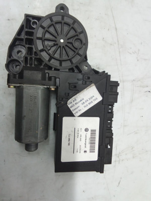 MOTOR ELEVALUNAS DELANTERO IZQUIERDO