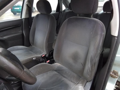  FORD FOCUS BERLINA (CAK) 
