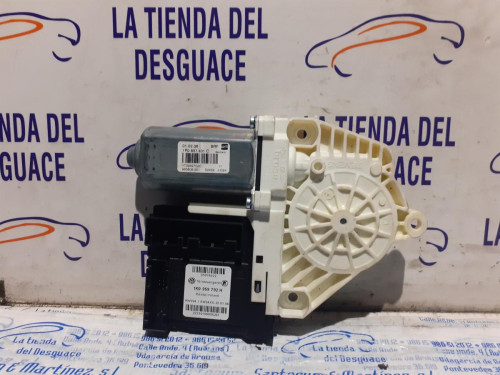  MOTOR ELEVALUNAS DELANTERO DERECHO 
