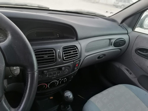 RENAULT MEGANE I CLASSIC (LA0) — автомобиль-донор на запчасти 