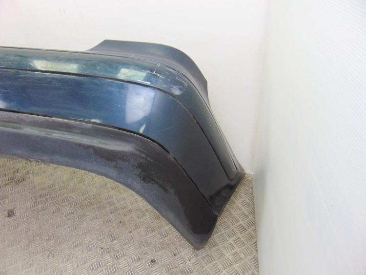 PARAGOLPES TRASERO