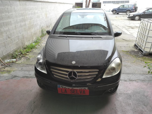 MERCEDES-BENZ CLASE B (BM 245) — vehículo donante para recambios 