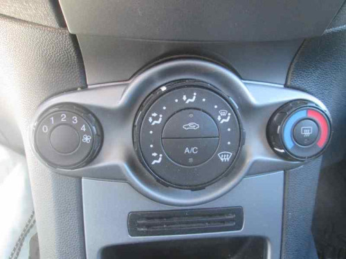  FORD FIESTA (CB1) 