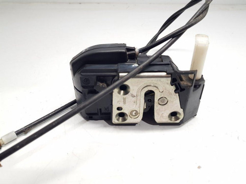  CERRADURA PUERTA DELANTERA IZQUIERDA 