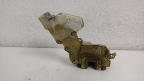 CERRADURA PUERTA DELANTERA DERECHA Nissan TERRANO II (R20) 