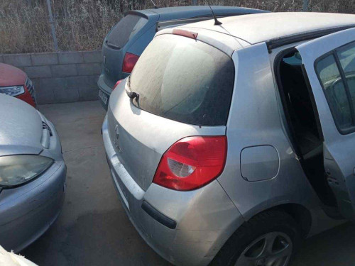  RENAULT CLIO III 