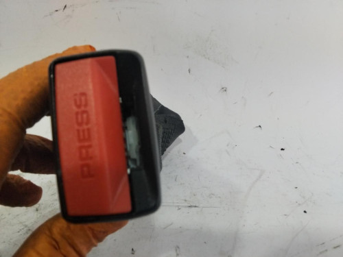 ENGANCHE CINTURON TRASERO IZQUIERDO BMW SERIE 1 BERLINA 5P (F20) 