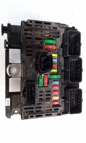  CAJA RELES / FUSIBLES CITROEN C4 COUPE 