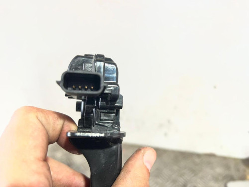 CERRADURA MALETERO / PORTON 