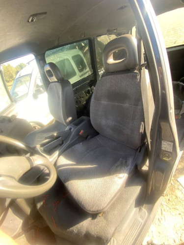 ASIENTO DELANTERO IZQUIERDO Nissan SERENA (C23M) 