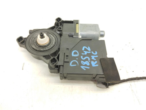  MOTOR ELEVALUNAS DELANTERO DERECHO Volkswagen PASSAT BERLINA (3C2) 