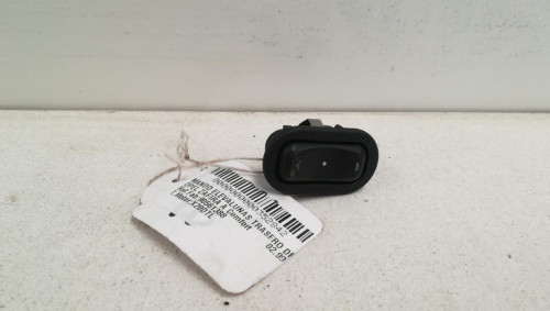  MANDO ELEVALUNAS TRASERO DERECHO OPEL ZAFIRA A 