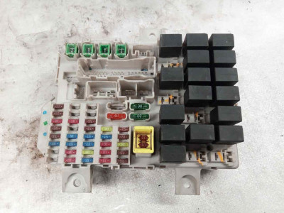 CAJA RELES / FUSIBLES, MITSUBISHI, COLT CZ3 BERL. 5 (Z30A)