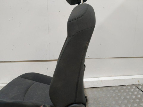 ASIENTO DELANTERO DERECHO 