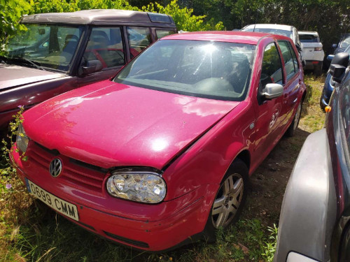 VOLKSWAGEN GOLF IV BERLINA (1J1)(10.1997) — vehículo donante para recambios 