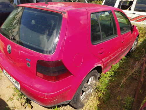 VOLKSWAGEN GOLF IV BERLINA (1J1)(10.1997) — vehículo donante para recambios 