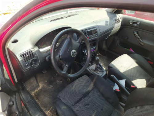 VOLKSWAGEN GOLF IV BERLINA (1J1)(10.1997) — vehículo donante para recambios 