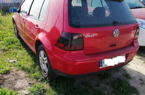 VOLKSWAGEN GOLF IV BERLINA (1J1)(10.1997) — vehículo donante para recambios 