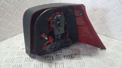 PILOTO TRASERO IZQUIERDO Volkswagen Golf IV Berlina (1J1)(10.1997->2004)