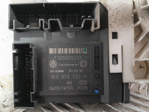 MOTOR ELEVALUNAS DELANTERO IZQUIERDO 