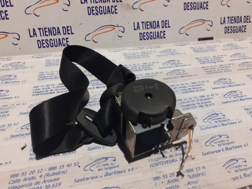  CINTURON SEGURIDAD TRASERO DERECHO 