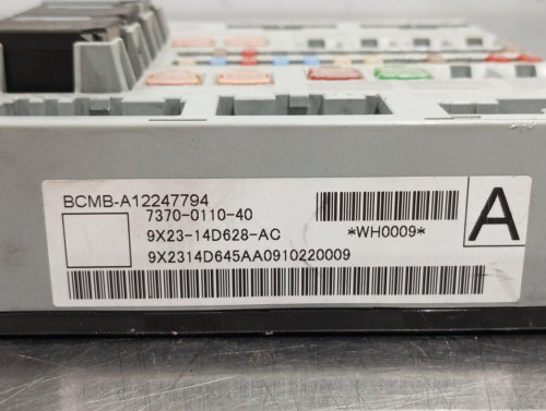  CAJA RELES / FUSIBLES, JAGUAR, XF 