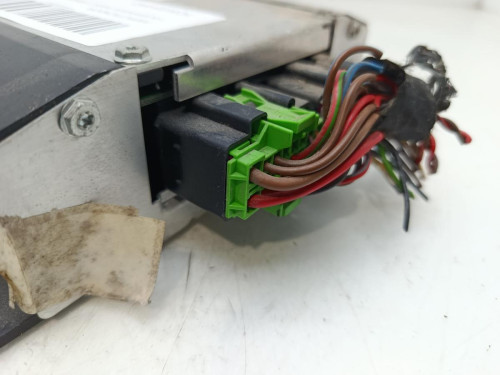 AMPLIFICADOR DE SONIDO VOLKSWAGEN PASSAT VARIANT (3C5) 