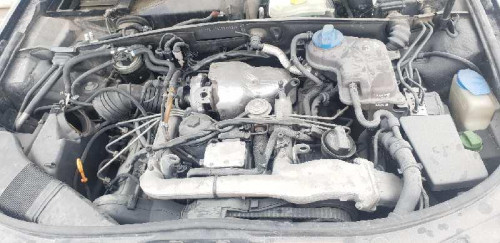 AUDI A6 BERLINA (4B2) 