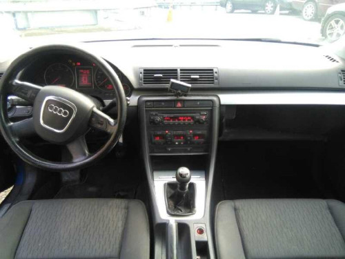  AUDI A4 BERLINA (8E) 