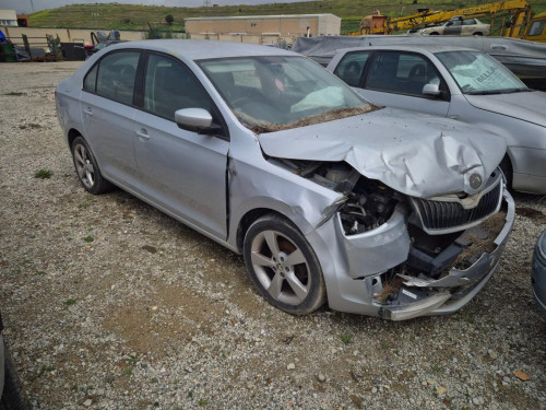 SKODA RAPID (NH) de segunda mano