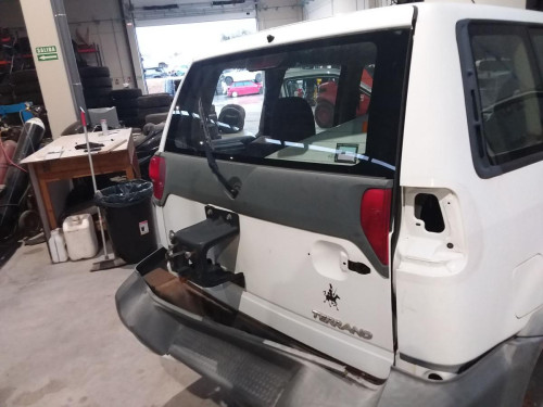 PORTON TRASERO Nissan TERRANO II (R20) 