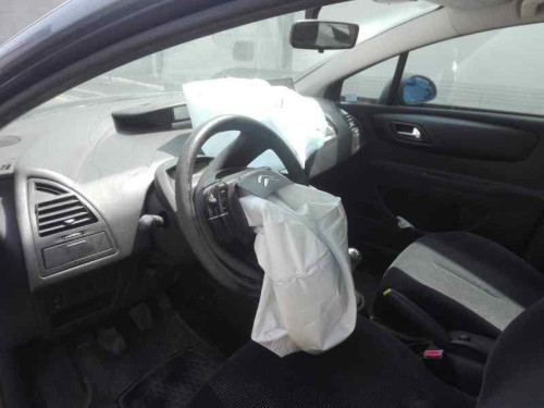 CITROEN C4 BERLINA — vehículo donante para recambios 