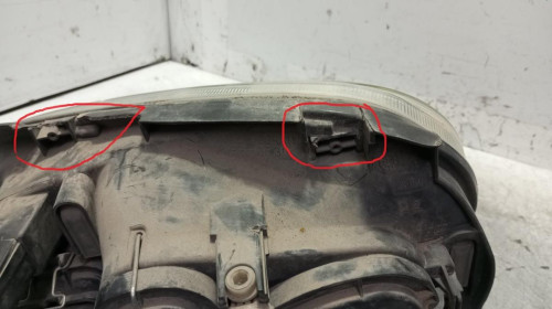  FARO DERECHO, VOLKSWAGEN, GOLF IV BERLINA (1J1)(10.1997) 