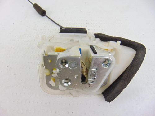  CERRADURA PUERTA TRASERA DERECHA SUBARU FORESTER (S12/SH) 
