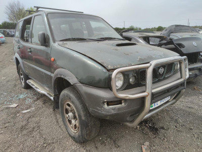 NISSAN TERRANO II (R20)