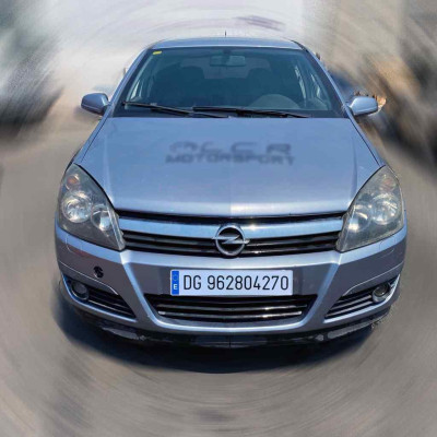 OPEL ASTRA H BERLINA