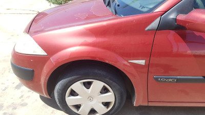 ALETA DELANTERA IZQUIERDA Renault Megane I Berl./ Berl. con portón (BA0)(08.1995->)