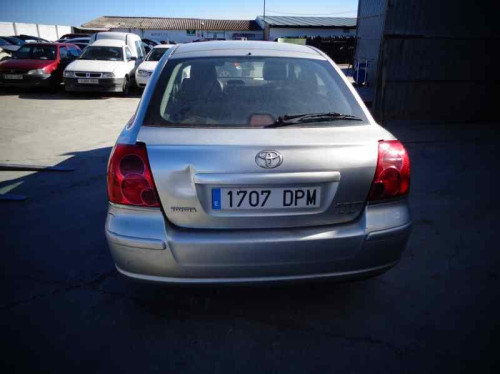  TOYOTA AVENSIS BERLINA (T25) 