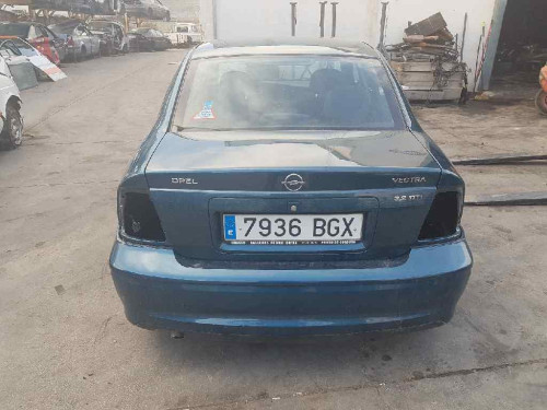  OPEL VECTRA B BERLINA 