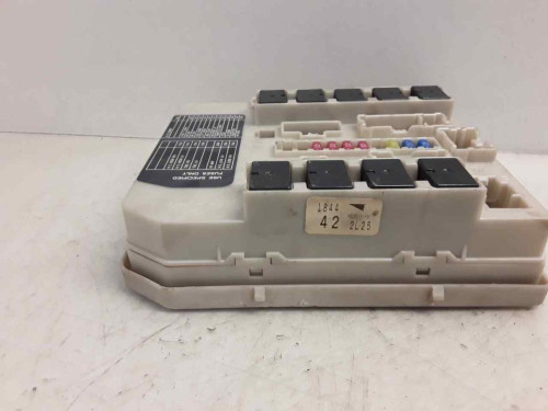 CAJA RELES / FUSIBLES Nissan MICRA (K12E) 