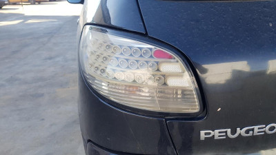 PILOTO TRASERO IZQUIERDO Peugeot 206 Berlina 4-pt. (09.2006->)